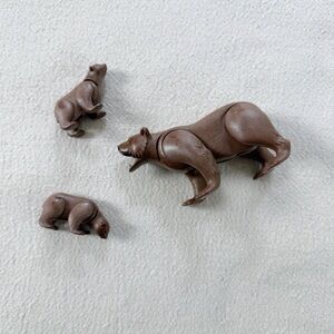 Playmobil | Grizzly Brown Bear & 2 Cubs